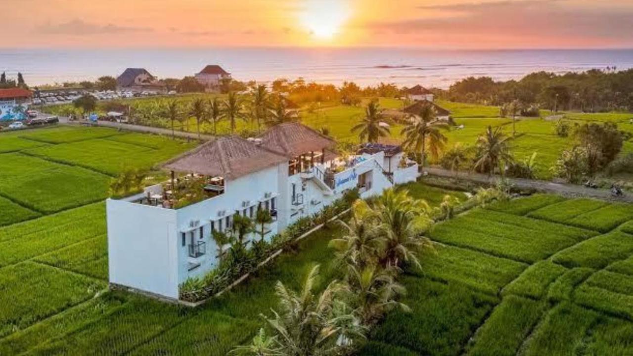 Swell Hotel, Pool Bar & Restaurant تاناه لوت المظهر الخارجي الصورة