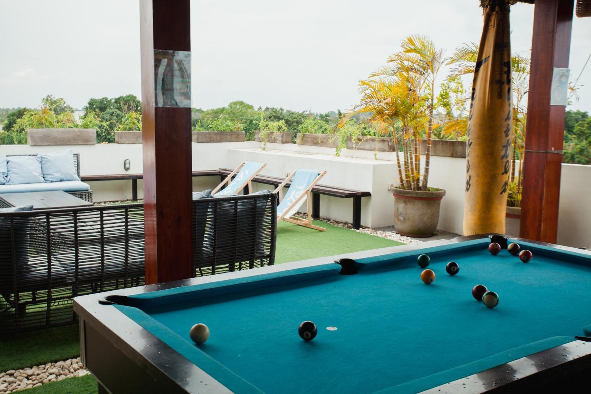 Swell Hotel, Pool Bar & Restaurant تاناه لوت المظهر الخارجي الصورة